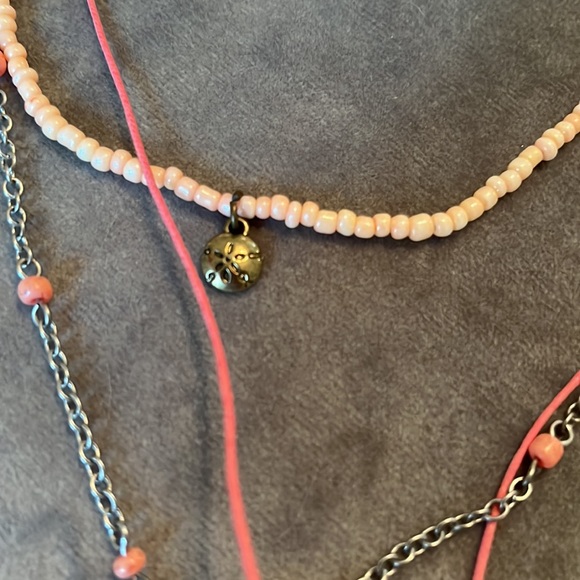 Aeropostale layered necklace - Picture 4 of 6